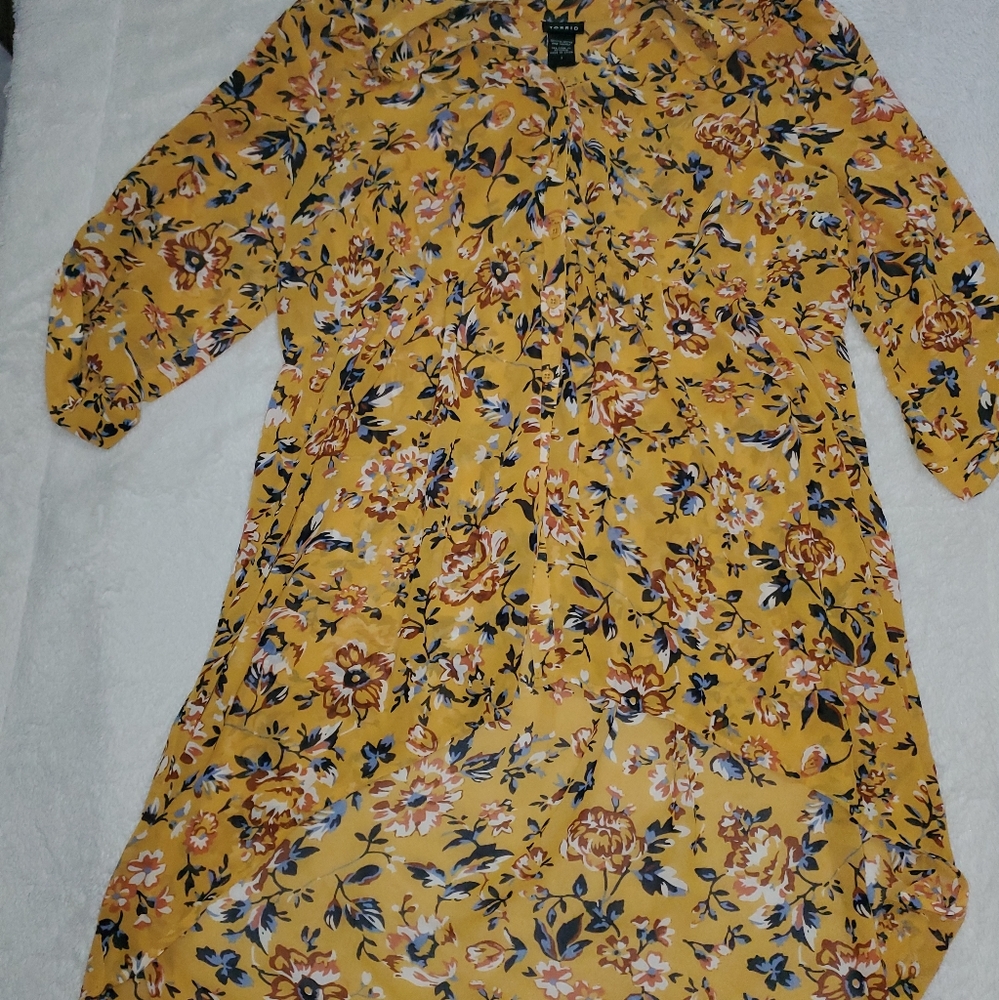 Torrid Size 1 (xl, xxl) Yellow Floral Blouse